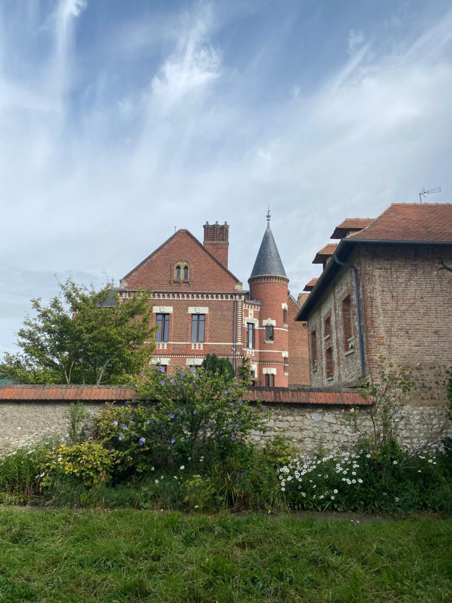 Romeo Les Andelys Exterior foto